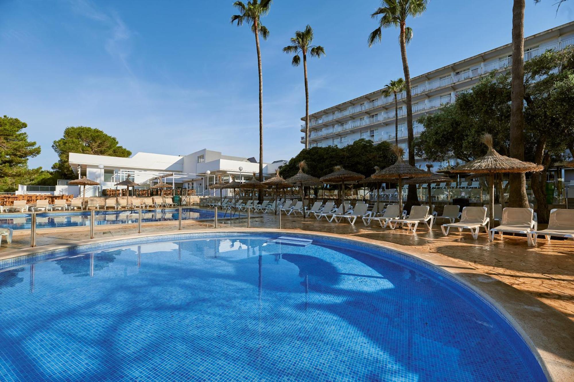 Hotel Aluasun Cala Antena Calas de Mallorca Esterno foto