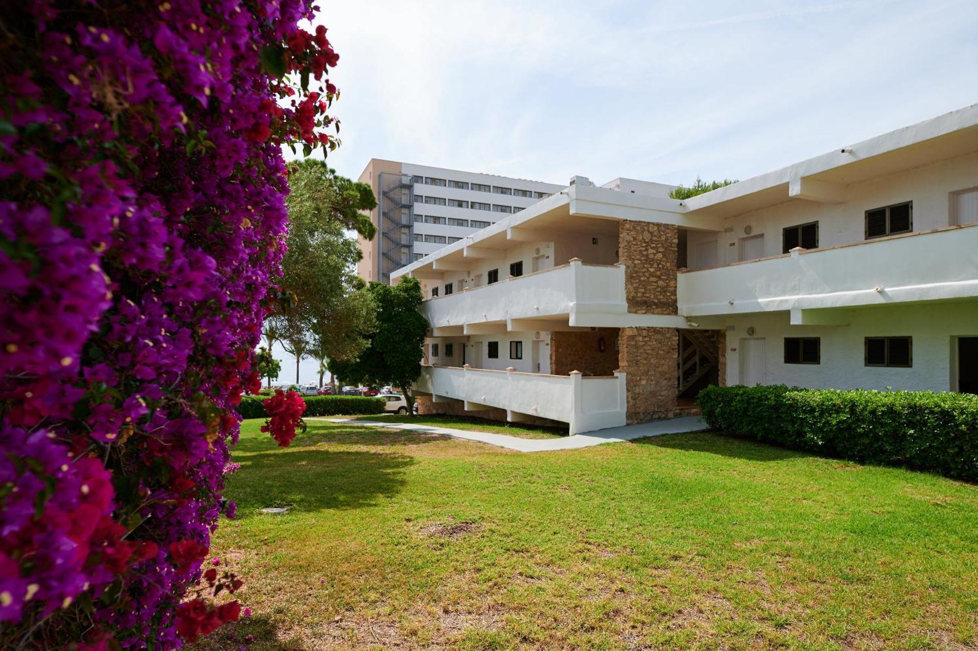 Hotel Aluasun Cala Antena Calas de Mallorca Esterno foto